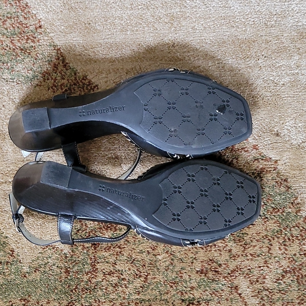 Shoes - Picture 2 of 5